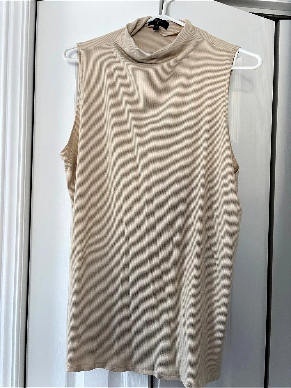 Studio Sleeveless Mock Neck Tunic in Beige Size XL Like New